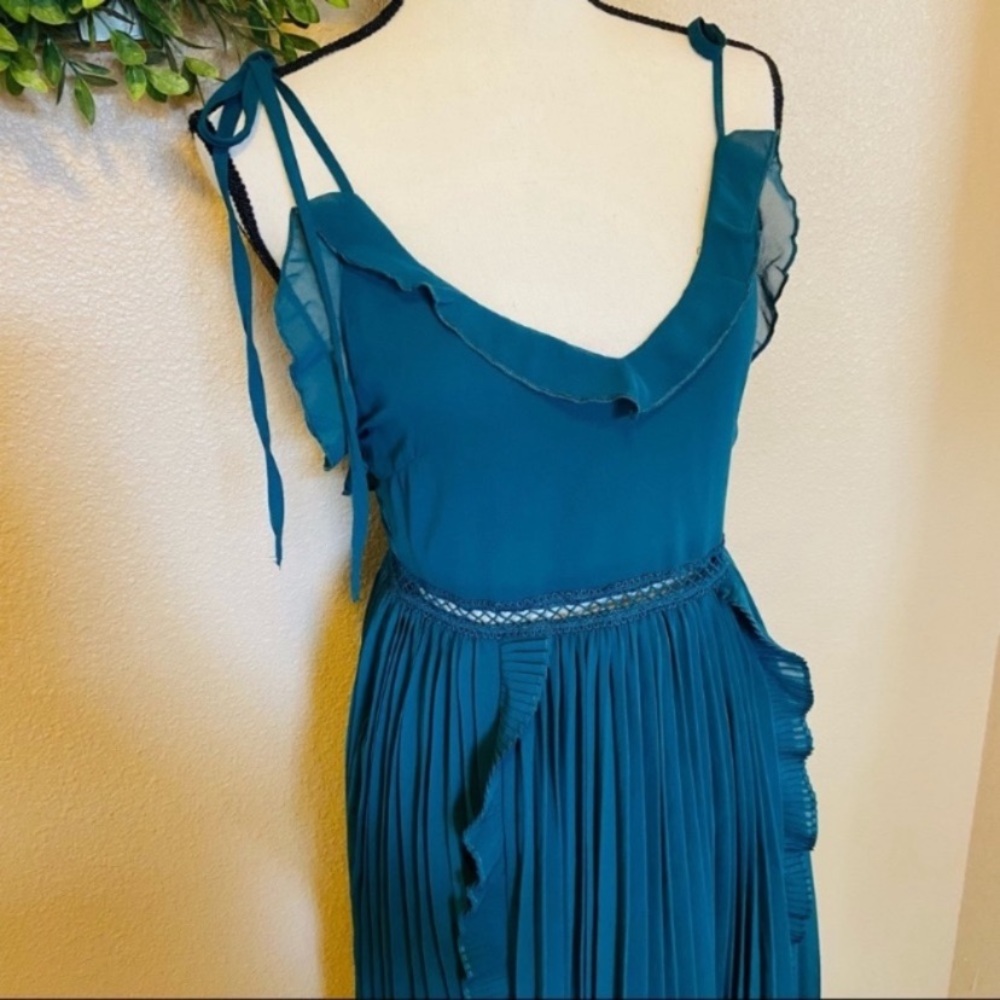 NWOT Lulus Never a Dull Moment Emerald Green Pleated Tie-Strap Midi Dress - Picture 4 of 12